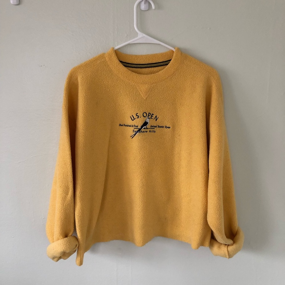 Vintage yellow crew neck sweater